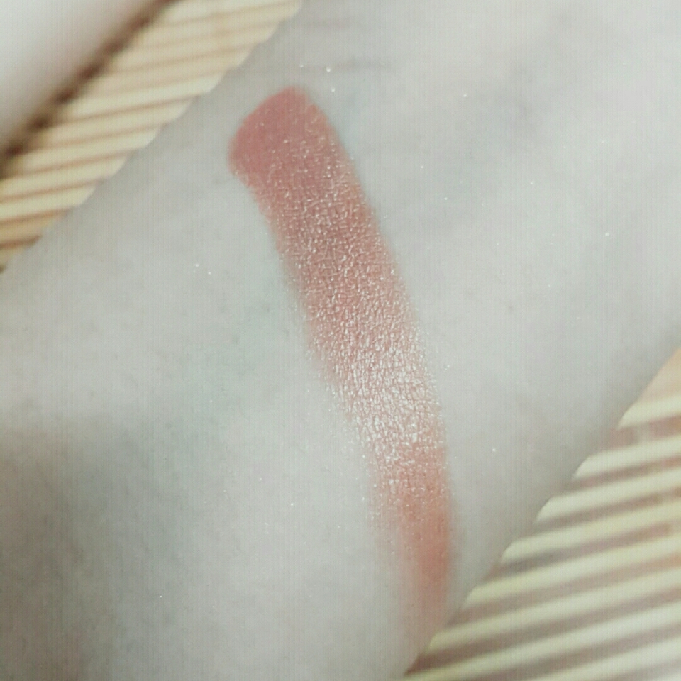 펄은 은색펄이 부담스럽지않게 들어가있어요~@
