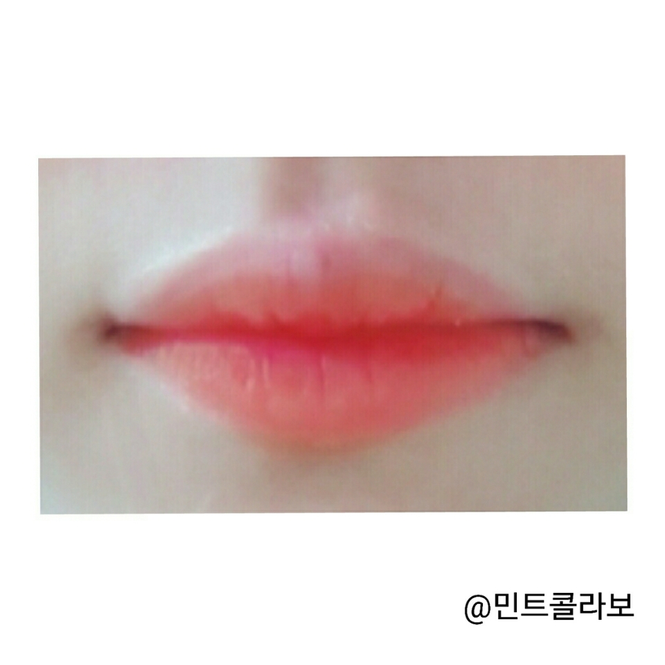 입술 화장을 이렇게 마쳤습니다!

제 뷰티팁을 보섰다면 팔로우와 좋아요 꾹꾹 눌러주세요♡ 궁금한 점은 댓글로 남겨주세요🍎