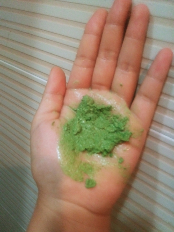 이렇게 물과 섞어서 사용해야해요!