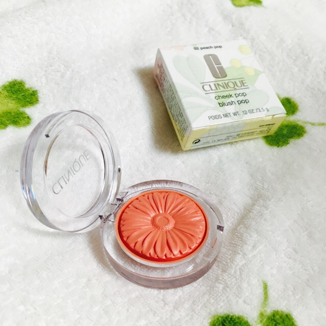 치크팝 디자인이 너무 이뻐요💛❤️💙

이걸 어떻게 바르냐고여 ㅠㅠ 아까워서🙈❣