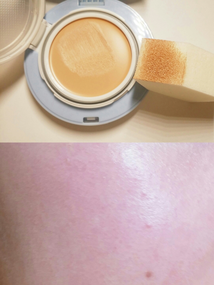 이건 자연주의 오각스펀지로 발라본 모습인데요 개인적으로 내장퍼프보다야 낫지만 궁합이 좀 별로였어요ㅠ