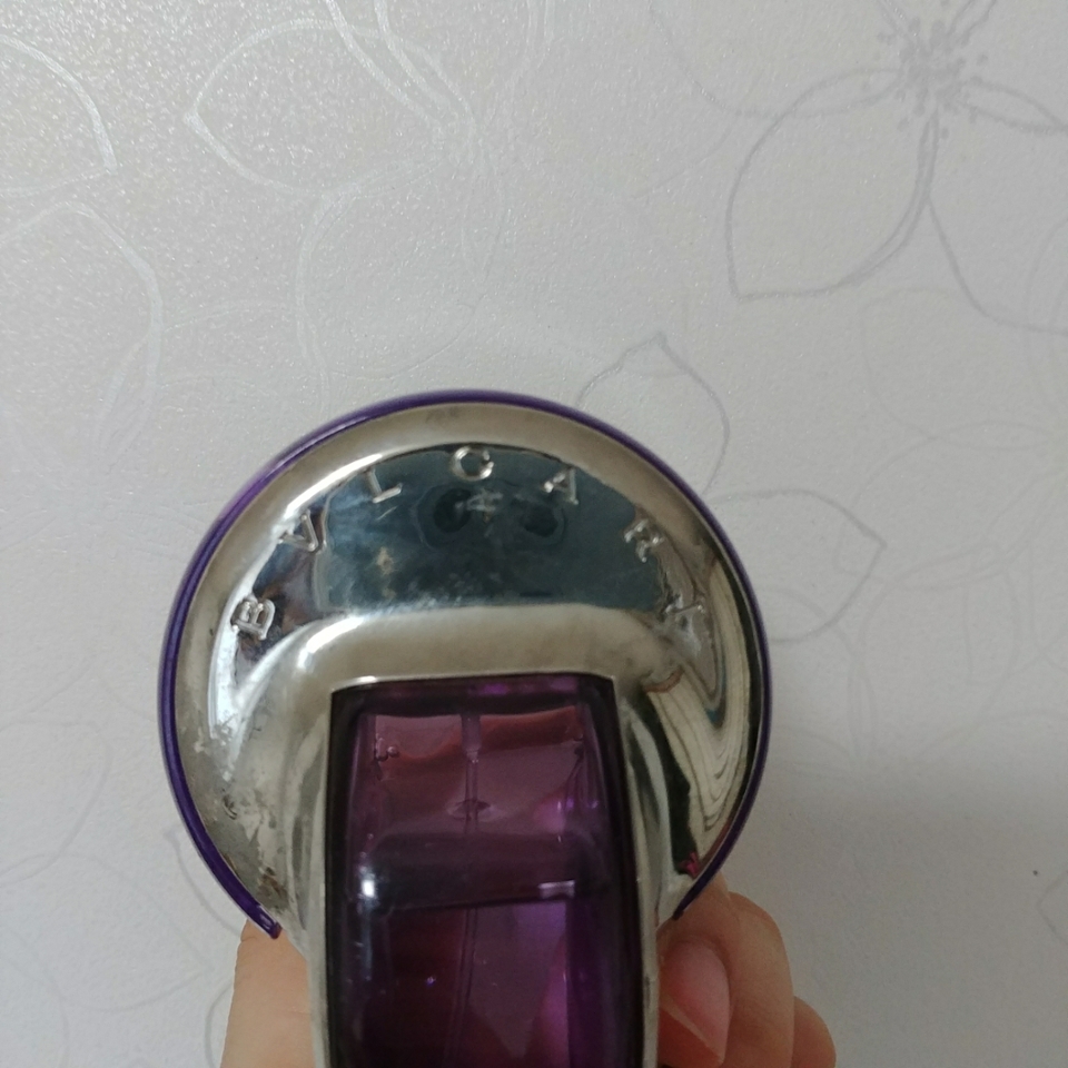 옆면에 적힌 불가리! 센스 돋보이네요