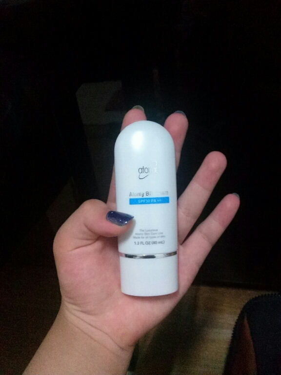 모양은 처음봤을때 어?귀엽다!라고 느꼈던거 같아용 한손에 쏙 들어오는 아담한 크기에..😻