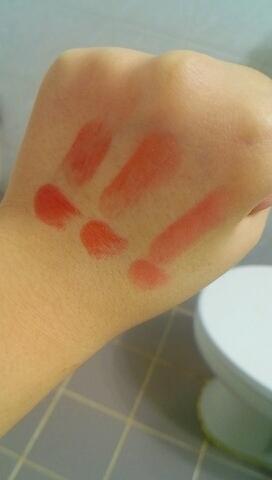 중간-루비자몽
손발색은 무지무지 이쁜데 말야 ㅠ