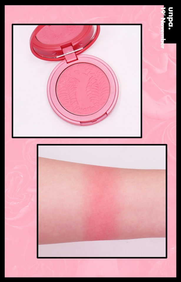 제품을 열면 타르트 로고가 뙇!!!!

요 블러셔는 브러쉬보단
 퍼프로 바르는 걸 추천합니당
가루날림이 1도 없어서 너무 놀랐움ㅇㅁㅇ