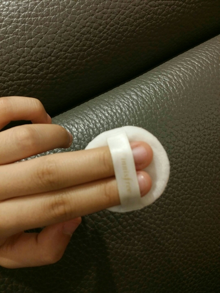 두손가락겨우들어가요! 쪼꼬매요😋😙