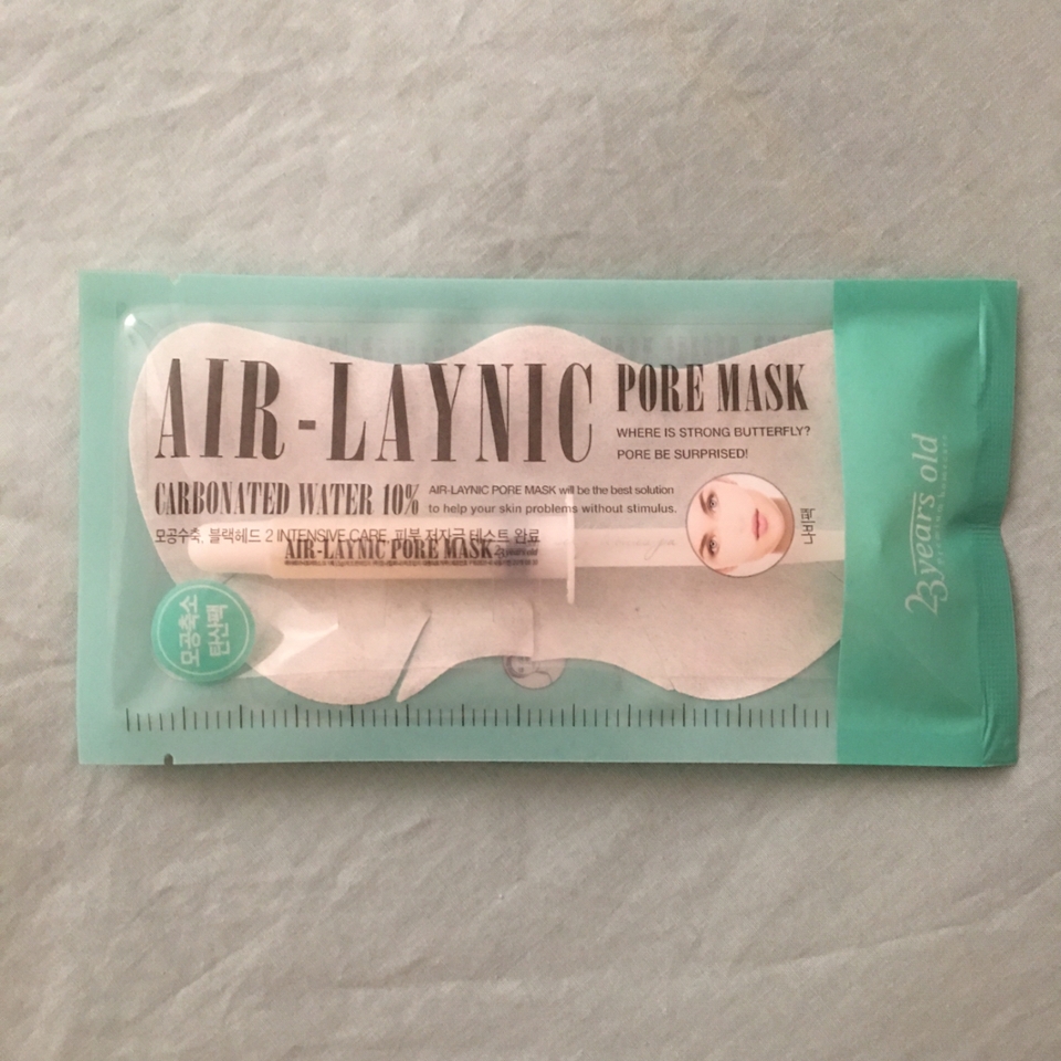 에어레이닉 포어마스크는 탄산온천의 원리를 바탕으로 개발된 홈케어 모공 전문제품으로 피부에 이로운 자극을 주어 건강한 모공관리에 도움을 준다고 해요 
일반 피부의 경우 2~3일 주기로 23분씩 사용하고, 피부타입에 따라 주기를 조절하여 사용합니다 
✍🏻Solution: 모공수축, 광채효과, 탄력증진, 블랙헤드관리, 피부결개선 