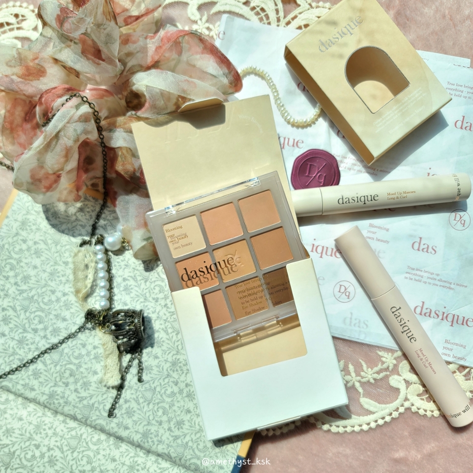 
포장도 완전
🎀 곤쥬곤쥬~느낌이라서
개봉할 때 항상 심쿵하는 데이지크!



