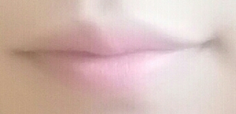 립그라데이션 해준 모습이에요~ 진짜 티도ㅜ안나게 발색되더라구여😂