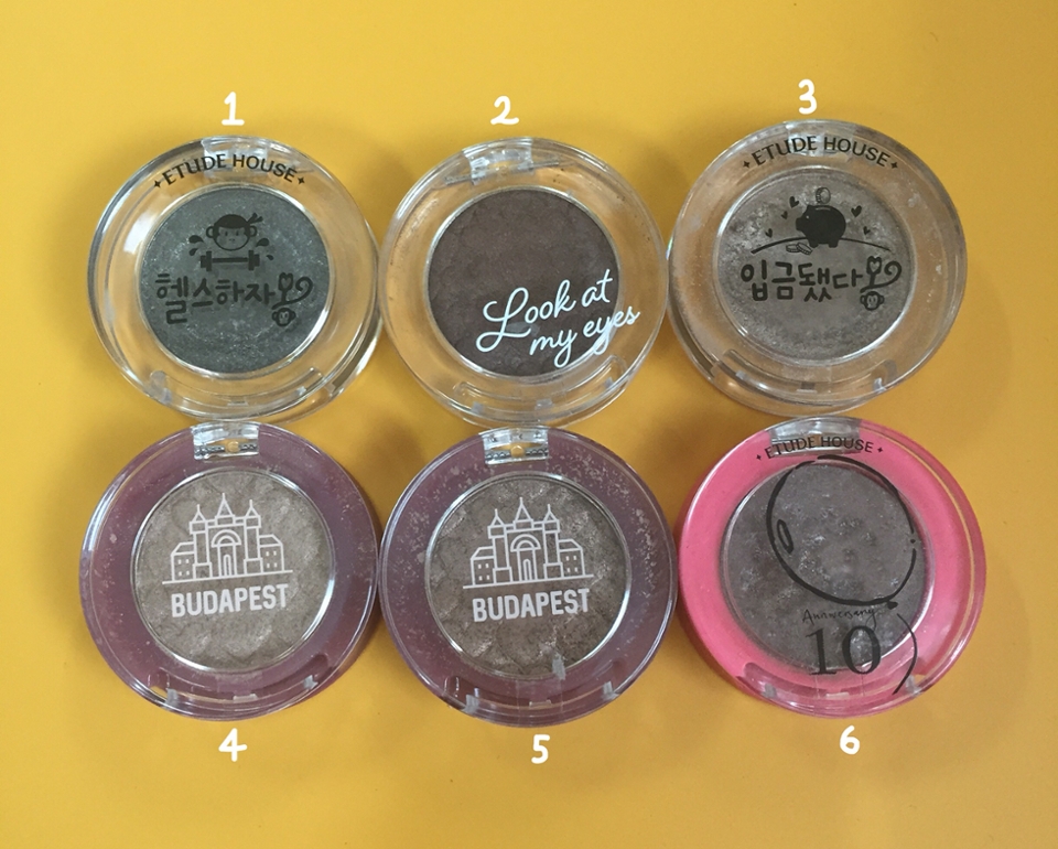 어두운계열 먼저 발색 보여드릴게요! 💐
다들 출시된 시기가 달라서 단종인지 아닌지 잘 모르겠는 제품도 있어요 ㅠ.ㅠ 
이유는 몰라도 에뛰드는 핑크펄 들어간 섀도우 참 많이 만들더라구요. 4,5,6번도 마찬가지로 들어가있어요💕