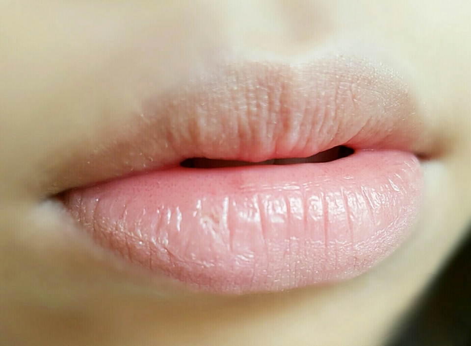 제 못난 맨 입술입니다.