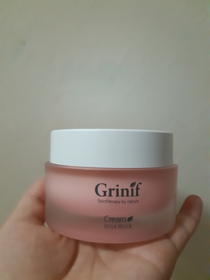 드디어 본제품인데용 생각보다 크기가 크진않았어요! 색상은 핑크.. 취저..