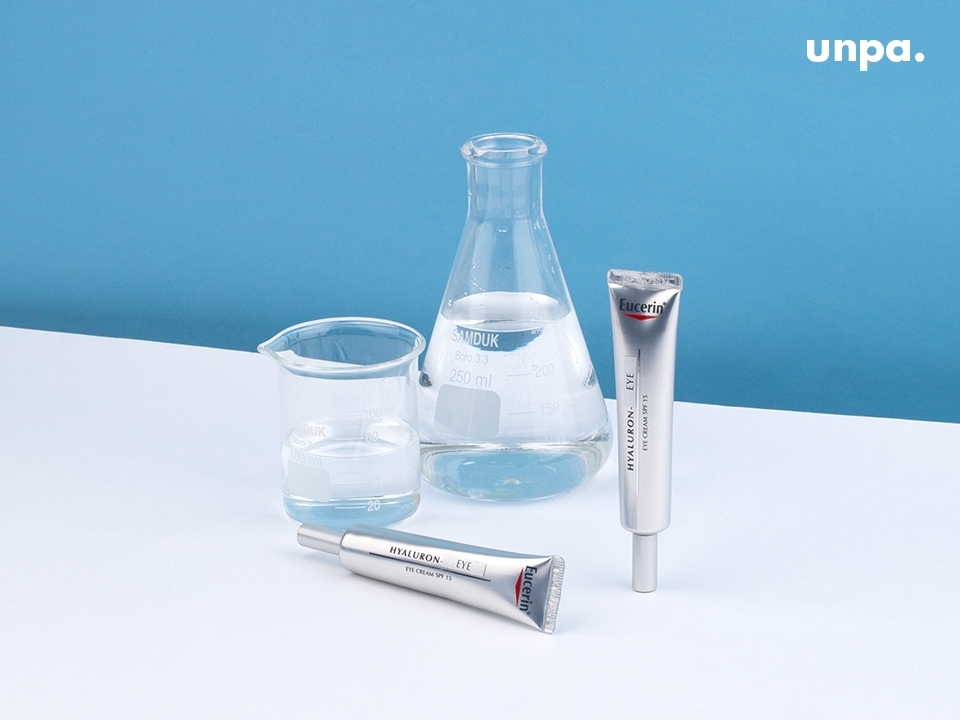 주변에서도 ‘올영 8년 연속 1위 아이크림‘ 으로 이미 입소문이 자자하더라구! 바로 세일 기간에 달려가서 재구매 하려는데
세상에, 사람들 장바구니에 이 제품이 쏙쏙 담겨있지 뭐야?
역시 내 선택은 정확했다니까~ 호호호 (뿌듯)
