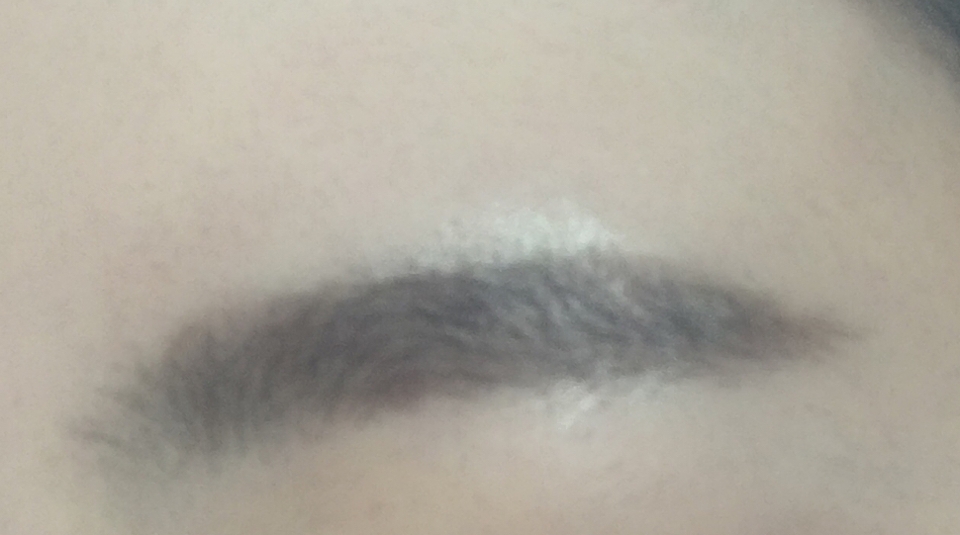 눈썹만 더 확대해봤어요!!!🤔흠

암튼 리뷰가 맘에 드셨으면 좋겠네요!!!

댓글과 좋아요 많이 눌러주세용😘