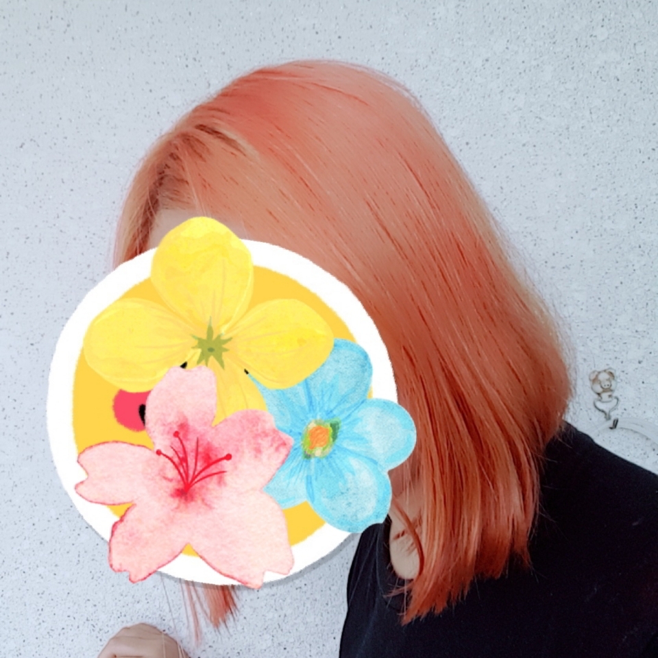 탈색1회에 헬로버블 한거에요! 색 잘나왔죠? 이런색도 해보시면 이쁠것같아요😚 
