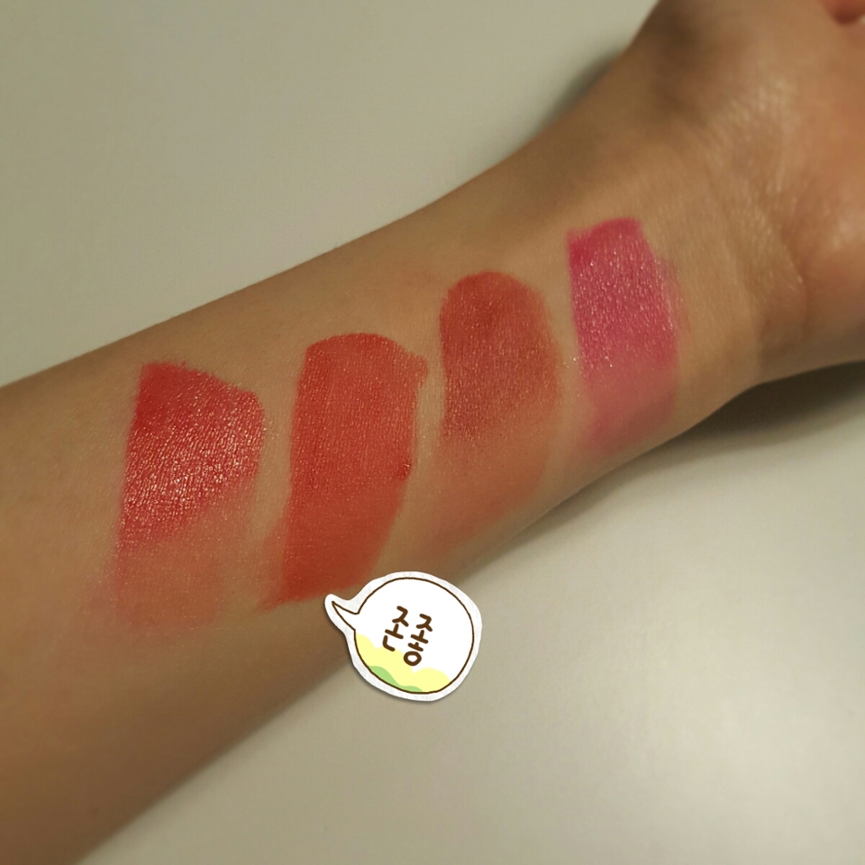 어느정도 묻어나느냐에따라 착색/지속력도 달라지더라구요.
착색이 잘될수록 지속력도 업되었어요.

각질부각안되구 촉촉/발색잘되는건 맥틴트를 추천하구
각질부각이 되더라도 지속이 오래되는건 토니모리틴트를 추천해요!