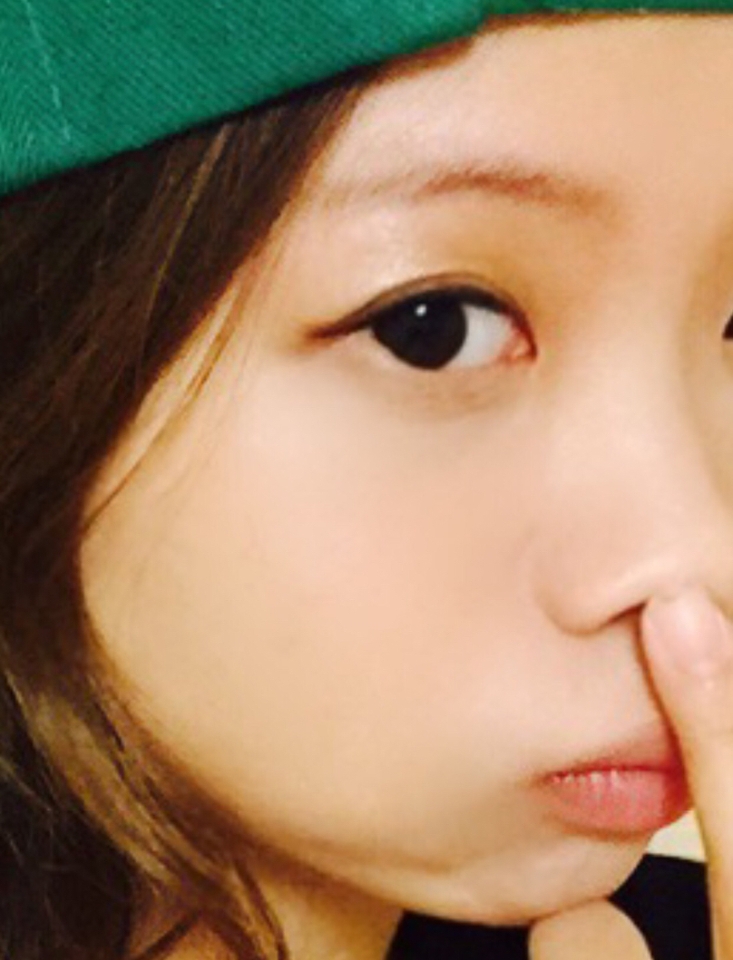 다음날 화장하면 모공 속 깨끗한 피지로
화이트헤드가 없어져서 깨끗한 피부 연출이 돼요!

1주일에 1번을 권장합니다!