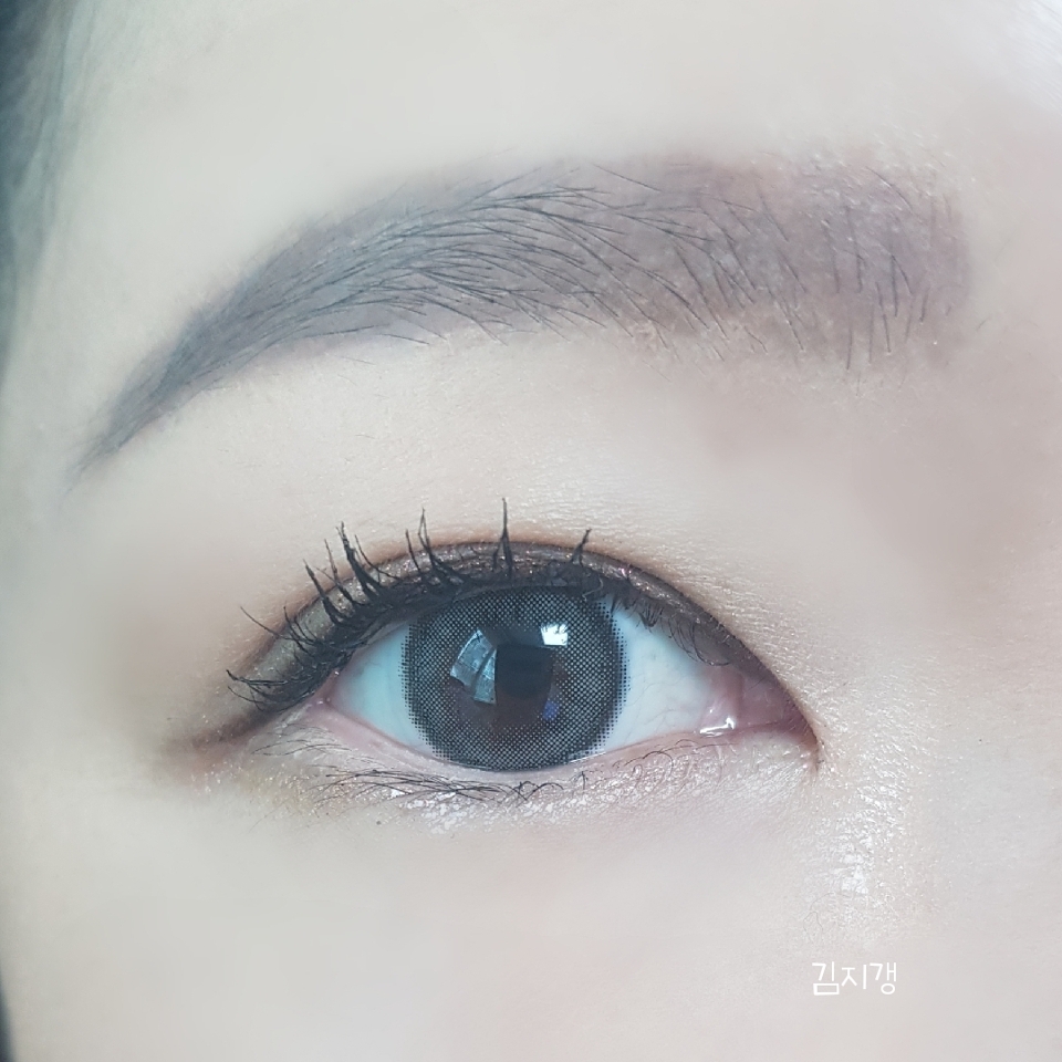 화장후 렌즈착용 느킴입니다~