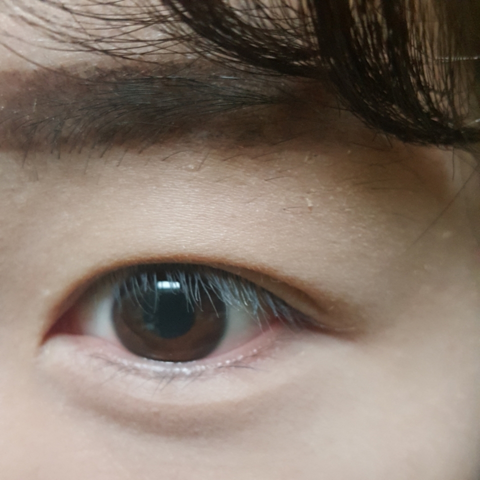 그리고 또 파우더로 촵촵촵 해주세요!
많이 파우더처리를 하면 풀릴 수 있으니,적당한 양으로 파우더처리를 해줍시다