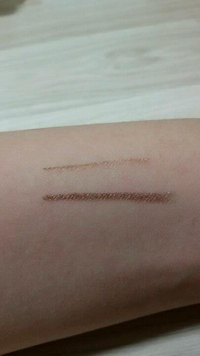 아이라이너 한번그엇을때와 두번그었을때에요