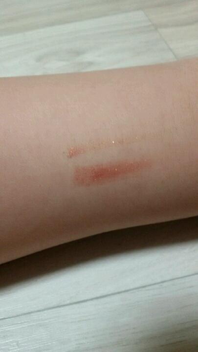 이거는 섀도우한번과두번! 살짝 붉은기가좀도는거갗아요..