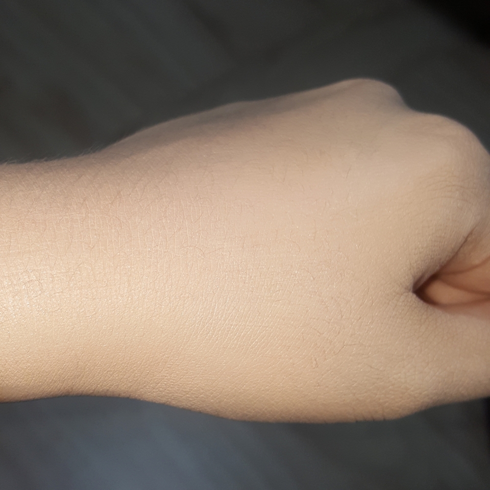 솔직히 손에 바르면 잘 모르겠어요ㅋㅋㅋㅋ