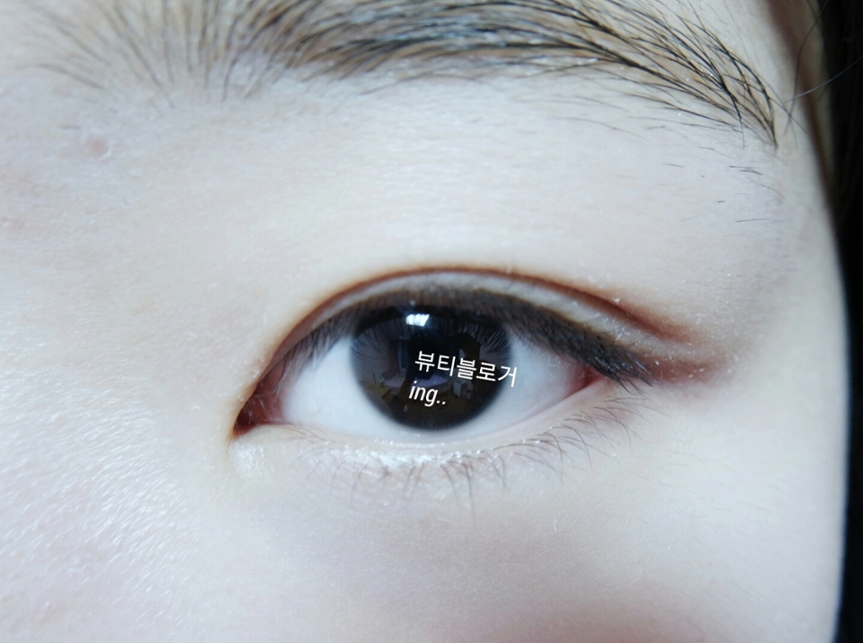 생얼눈이에요.