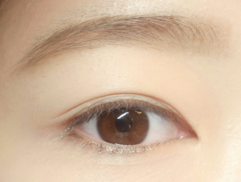 눈썹은일자!로그려주세요!!!
🍑네이처리퍼블릭 바이플라워 오토 아이브로우03브라운