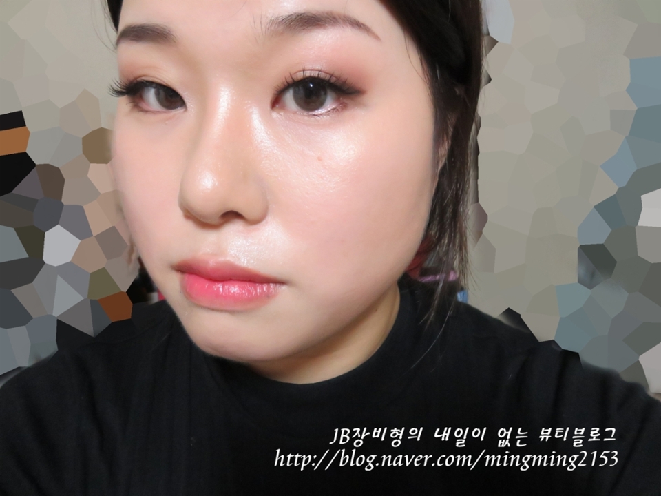 그럼 이제 마지막..  



검은 긴 생머리를 꺼내볼까요 ㅎㅅㅎ... 


(뭔가무섭다)(꺼내볼까요라니;;)
