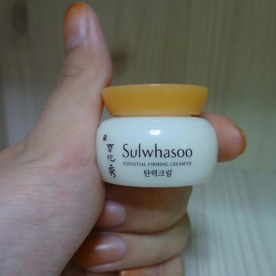 아주 작은 사이즈에요 🙆 아담하죠 ㅎㅎ