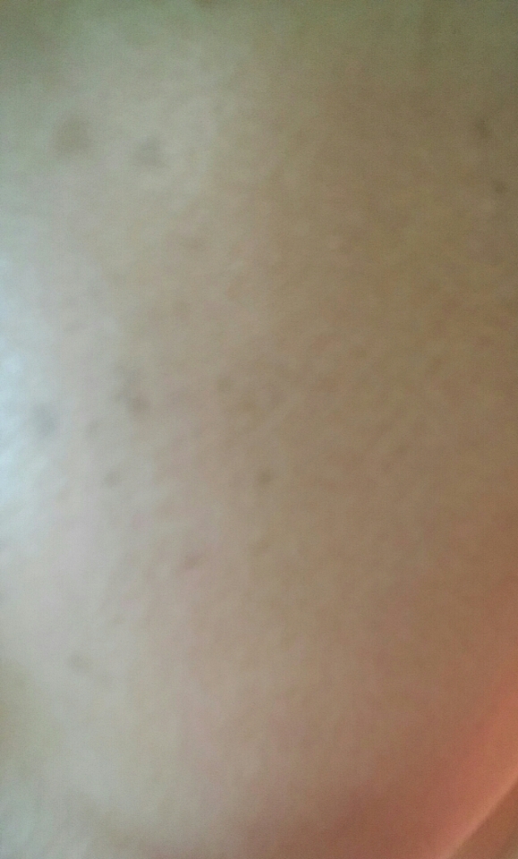 하....그냥 톤업만되고 커버가 하나도 안됐습니다..ㅠㅠ
