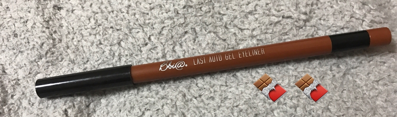  ㅎㅎ 사실 삐아 아이라이너 너무 유명하지만 처음써봄...


우선 손목 발색ㄲ