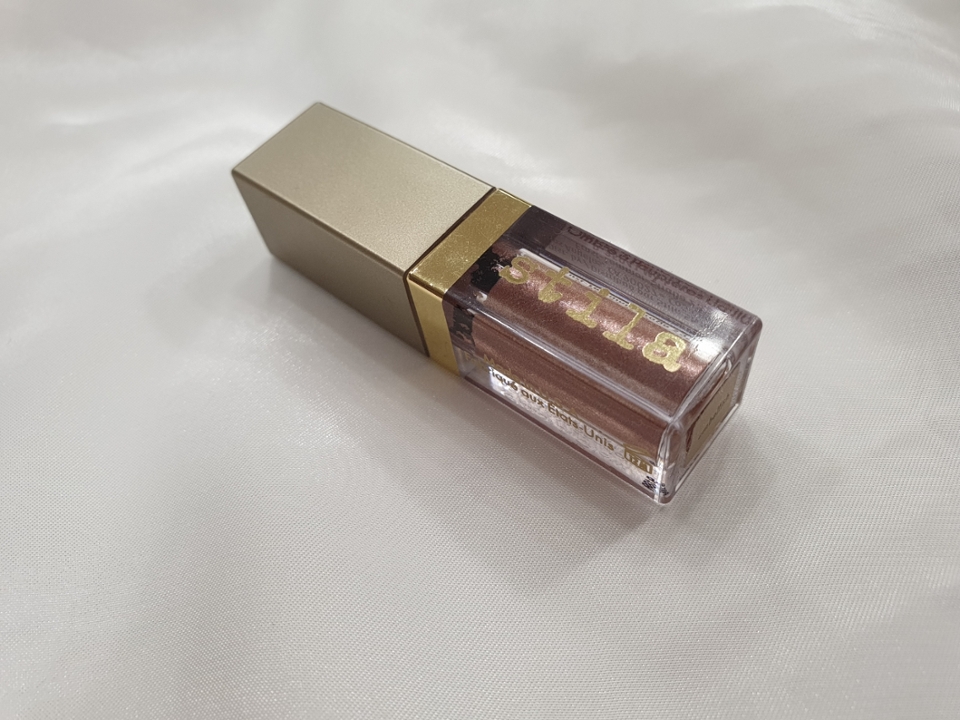 
셋트 속에 들어있던거라 제껀 미니입니다
(가방 터져나가서 미니 적극환영)
