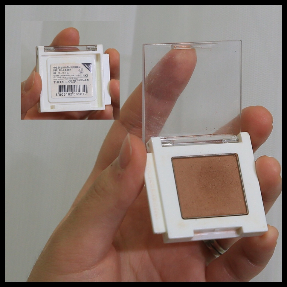 메인 섀도우로 깔아줄 제품은 땅콩잼 색의 더페이스샵의 ‘토스트’ 입니다✨