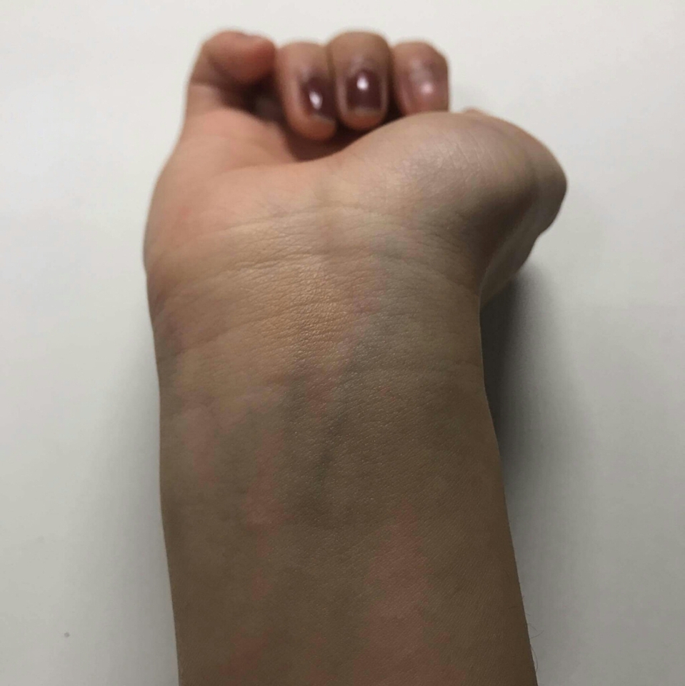 지금 핏줄 하나만 가진 건데 푸른기도 잘 가려주네요 ! 