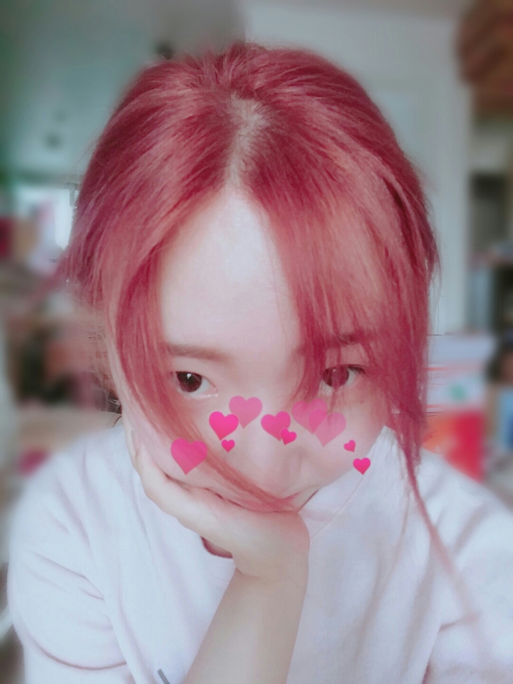 이 정도에서 살작 탁함이 더해진 색깔...?