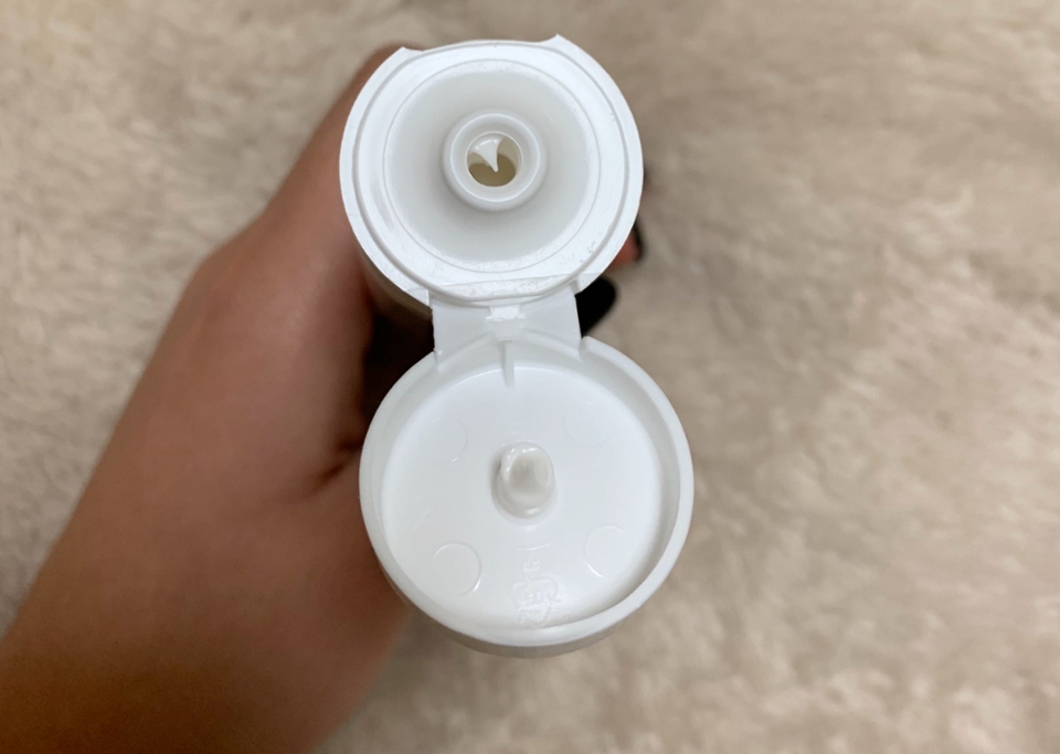 입구는 이렇게 생겼습니다!
