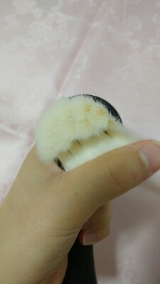 느낌이 진짜 부드러워서 피부에도 자극이 없어요!!!