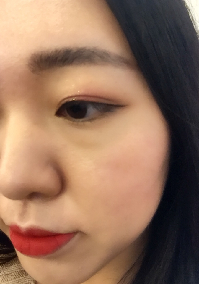 이상 섀도우 3개로 #간단하게 #핑크아이메이크업 을 해보았습니다~!!
부족하지만 봐주셔서 감사해요💕

도움이 되셨다면 좋아요와 팔로우❤️
궁금하신건 댓글❤️
다음에 더 이쁜 메이크업으로 봐요❤️