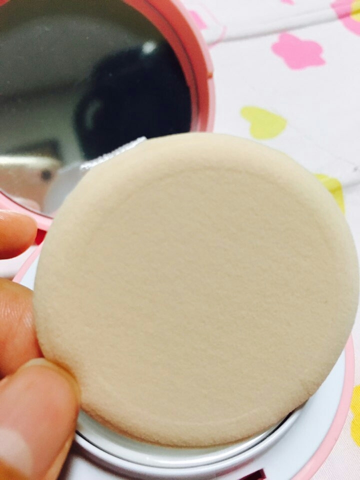 퍼프가 너무 모찌모찌해요ㅠㅜ
쫀득쫀득하고 완전 부드러워요
살 수만 있다면 퍼프만 사고싶은?