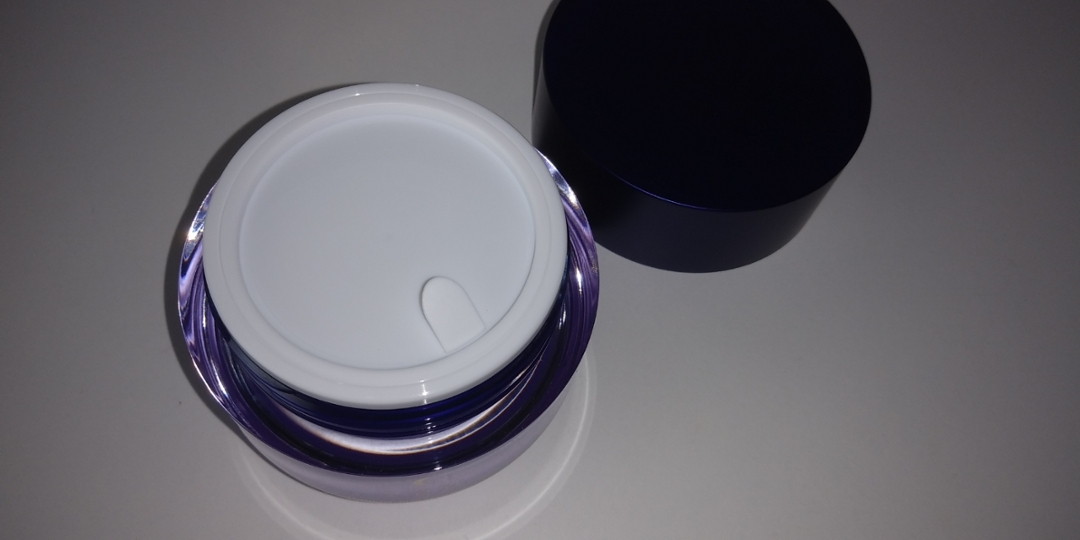 덮개?가 있어서 청결엔 좋을것 같지만
( 저는 귀찮아서 버렸습니당..)