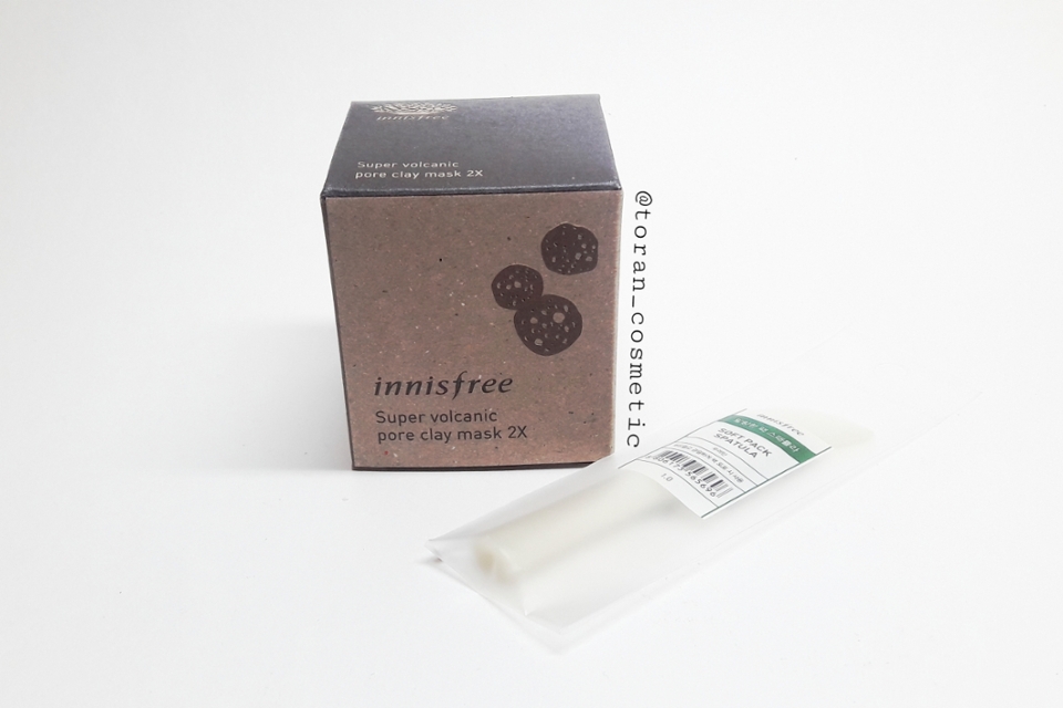 종이케이스는 역시 자연친화적인 이니스프리답게 재활용가능한 종이에 담겨있습니다:)! 언파에서 센스있게 스파츌라까지 같이 주셨어요💕