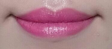 비바글램니키. 이 색..아닌것 같은데ㅠ이렇게 촉촉하지도 않아여;;바르기전에 리무버써서 촉촉해진듯;