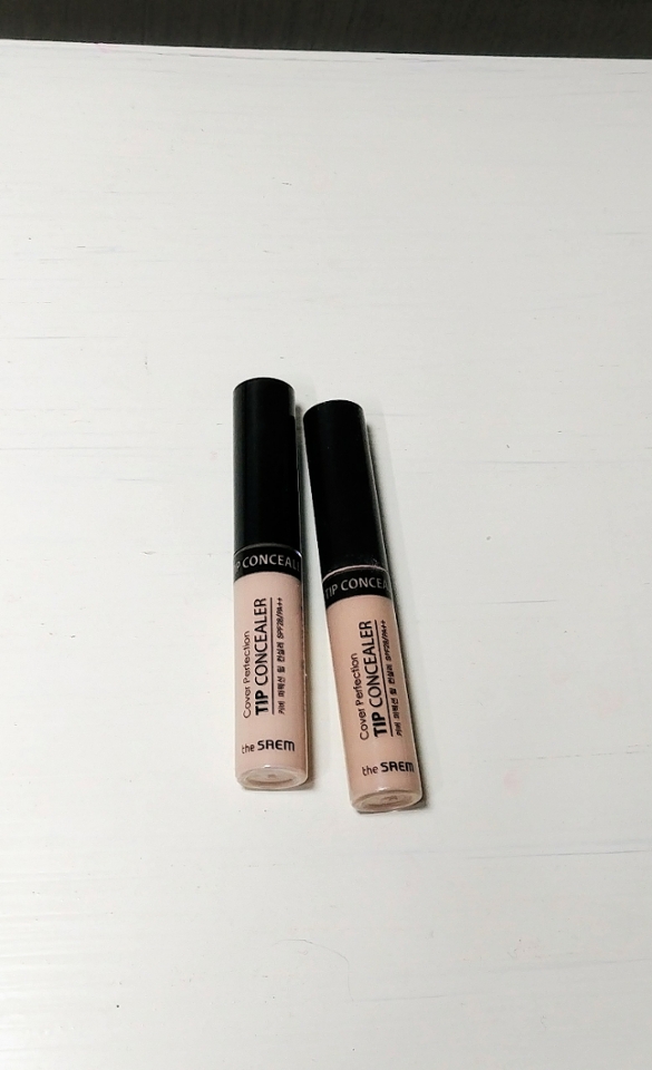  왼쪽은 1호 클리어베이지
오른쪽이 1.5호 내추럴베이지 색상이에요

크기가 많이 크지않아 휴대성이 좋아요
외관은 무난합니다