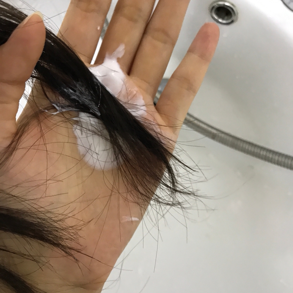 사용중 두근 꽃냄새가 나요