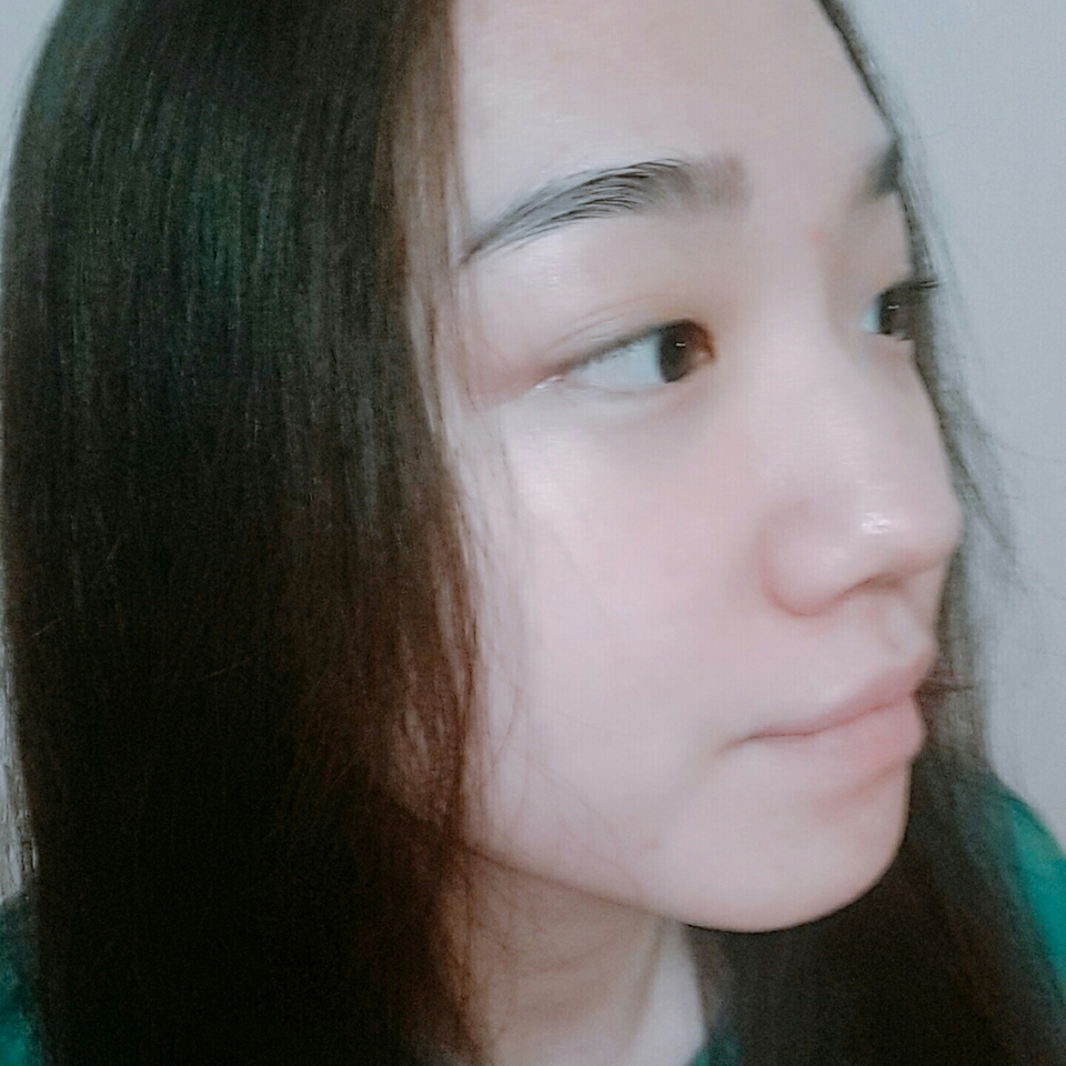 팩을 떼고 에센스를 손으로 두드려서 흡수시켰어요.
팩한 후에 피부가 보들보들, 보송보송하니 기분좋더라구요♡


지금 21일까지 세일하고 있어요!
여러분 모두 50% 세일에 득템하세요♡
전 아침에 일어나자마자 사러갑니당ㅎㅎ

감사합니다^^