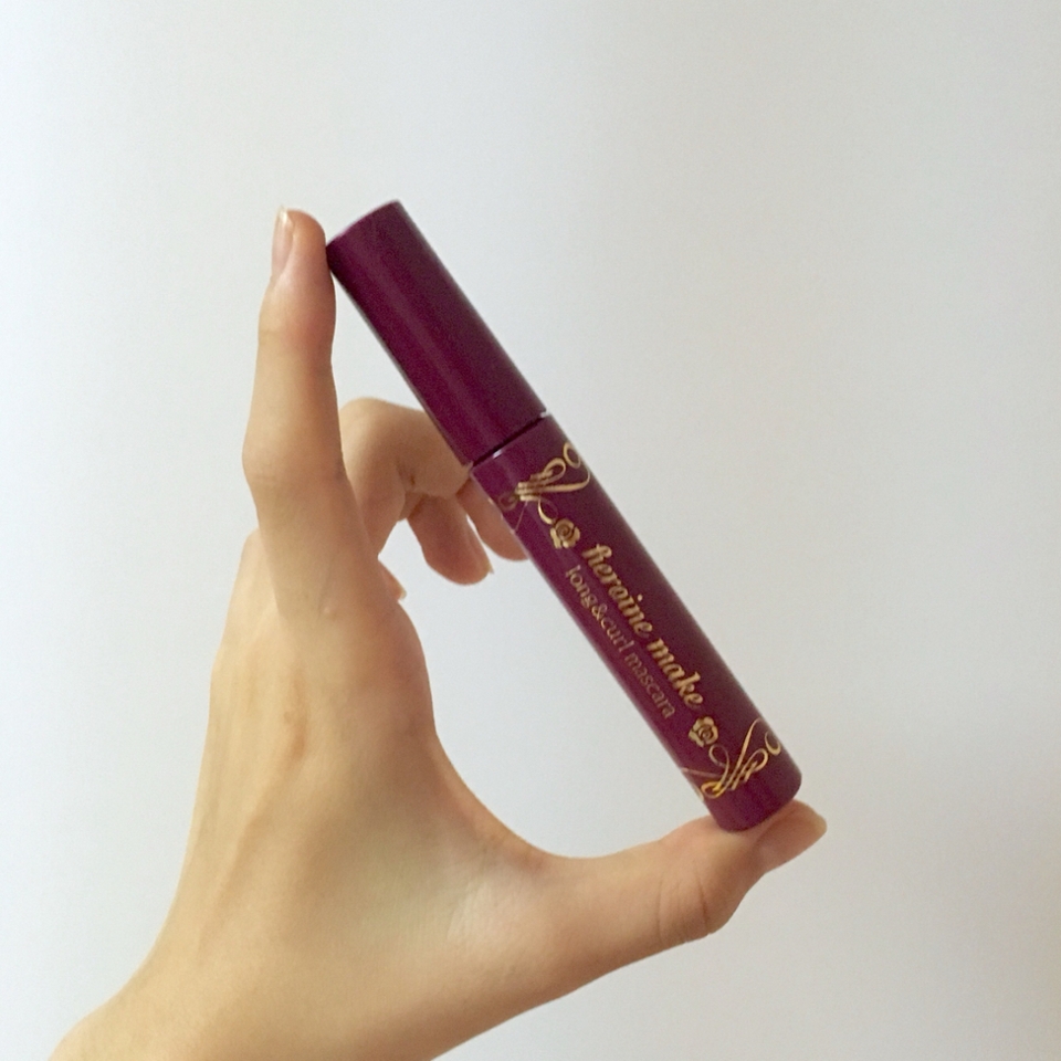 길이는 보통 손 크기에서 한뼘정도 되는것같아요! 제가 손이 좀 작은 편이라 약간 버거운 한뼘 느낌이네욧