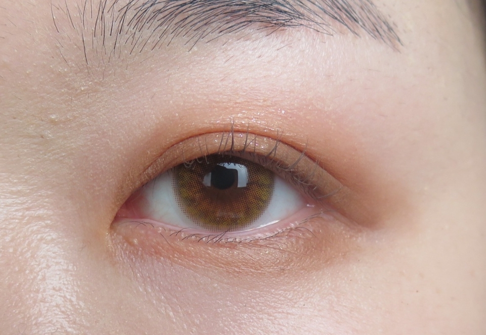 여기까지 섀도를 마쳤어요 렌즈랑 진짜 찰떡궁합인듯 ㅠㅠㅠ