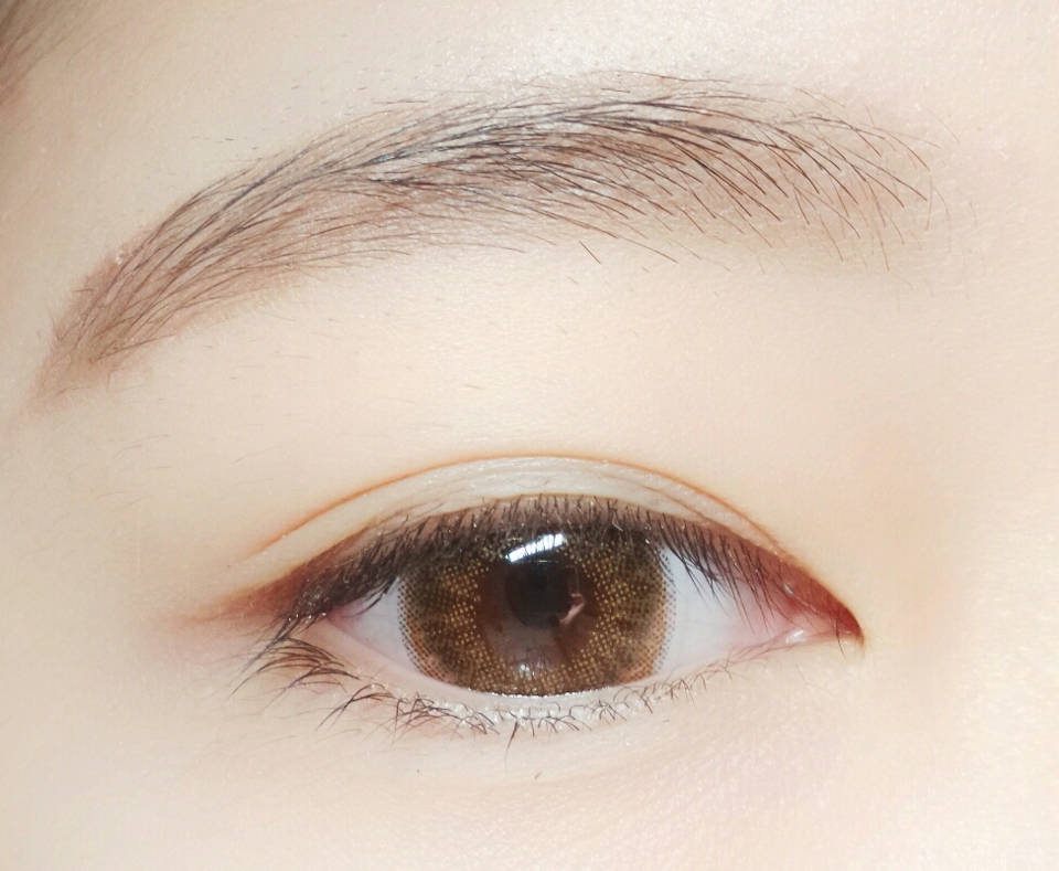 먼저슈에무라하드포뮬러브로우를이용해서
눈썹그리고시작할께요!