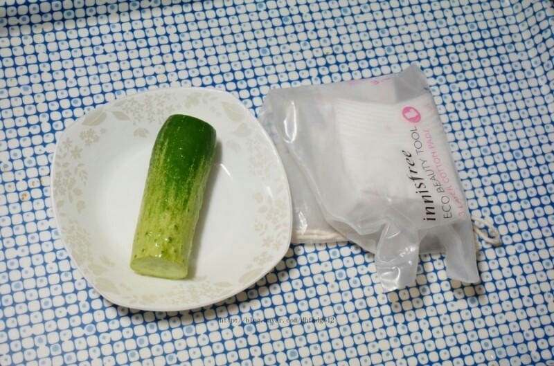 재료 준비물

오이 , 물 , 화장솜 , 보관지퍼팩
(전 오이 반토막준비했어요)
매일 부담없이 쓸 수 있는 팩이니 다들 따라해보시길♡